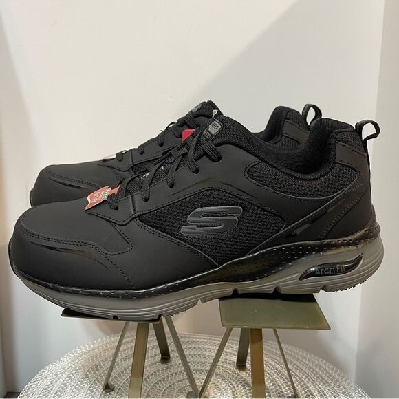 Sketcher’s Men’s Work Footwear Size 11 Black/Charcoal NWT - Picture 1 of 16